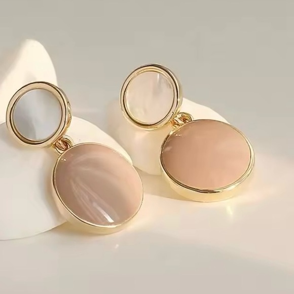 Drip Glazed Earrings - Peach, Ivory, Gold. - Picture 2 of 7